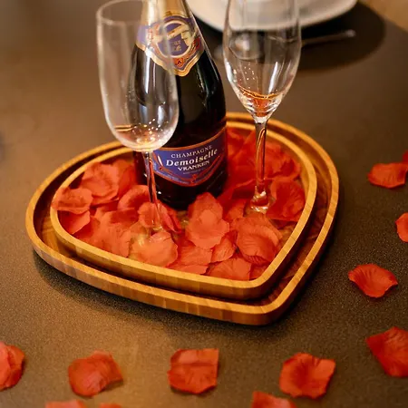 Apartment Escapade Relaxante - - Jacuzzi - Sauna - Prives